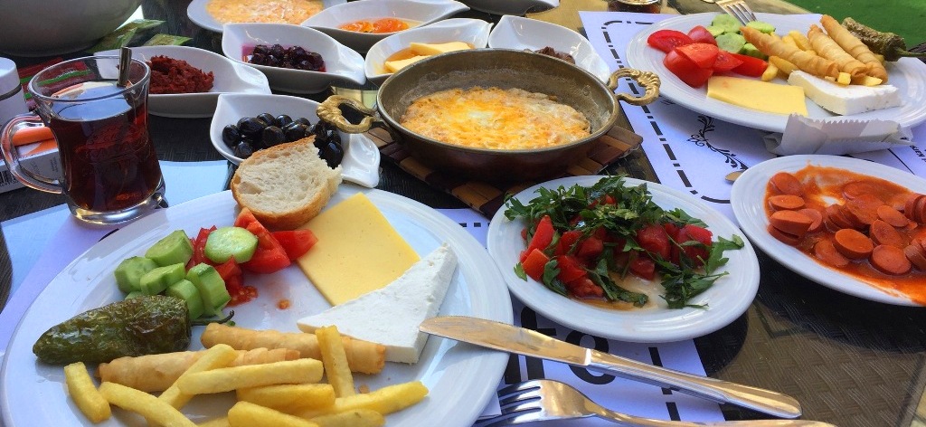 Çınar Cafe & Kahvaltı Salonu